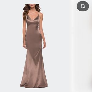 NWT La Femme Sleeveless V Neck Long Dress Nude Size 10